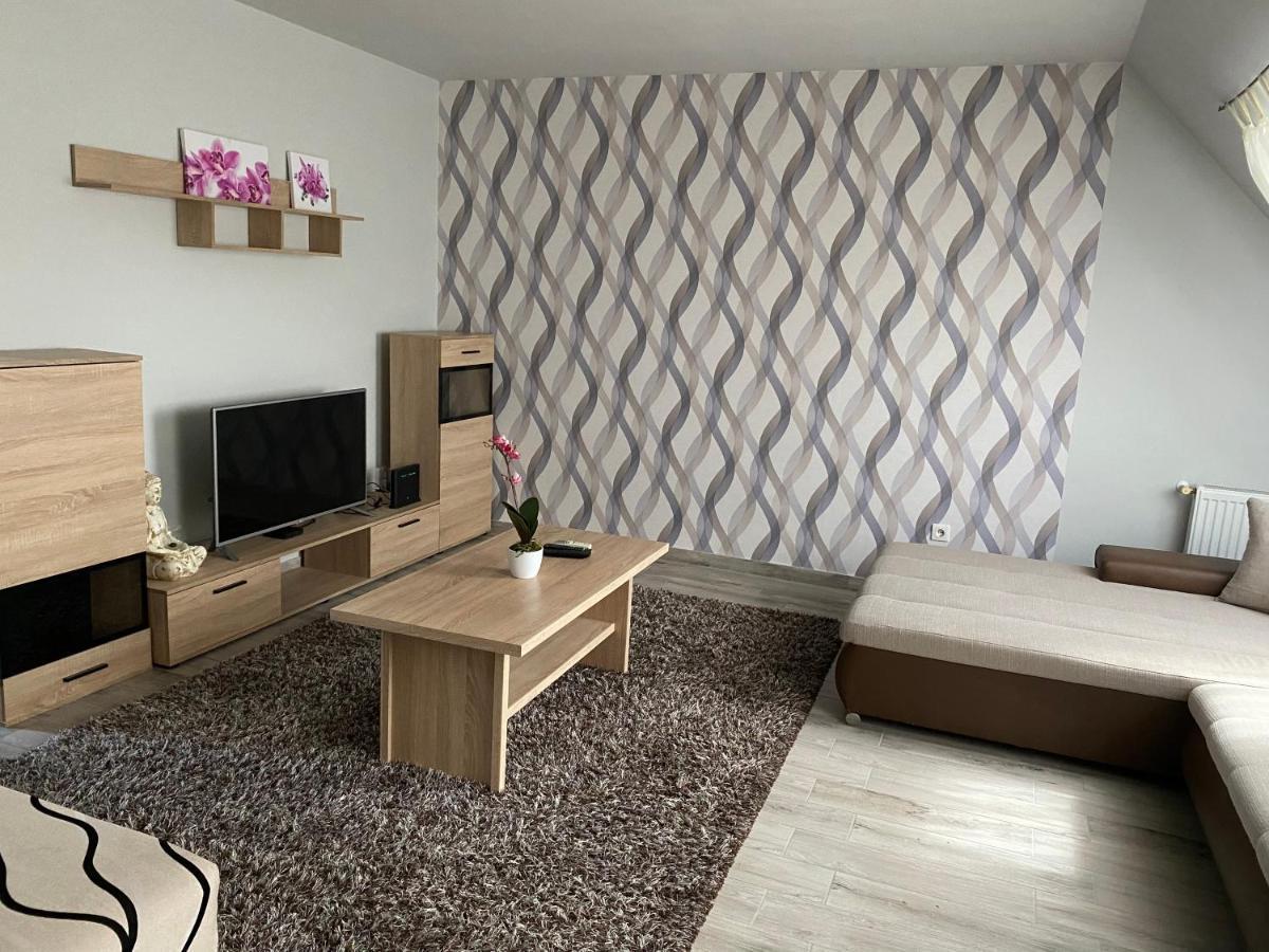 Tamara Apartman Apartamento Hajdúszoboszló Exterior foto